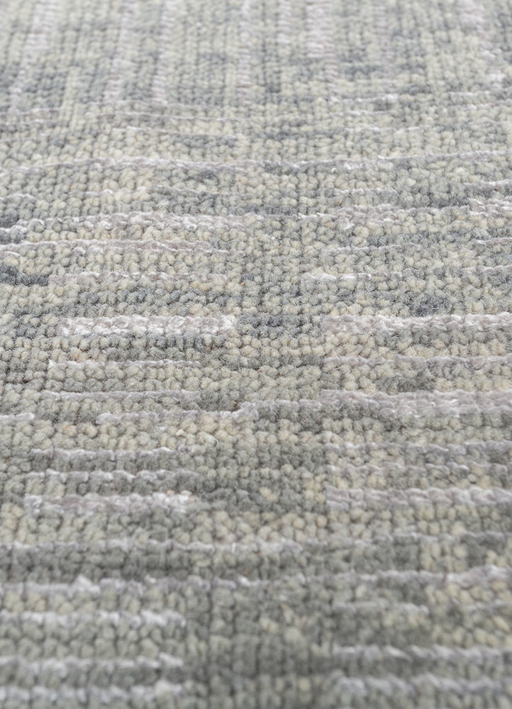 uvenuti blue wool and bamboo silk hand knotted Rug - CloseUp uvenuti blue wool and bamboo silk hand knotted Rug - CloseUp