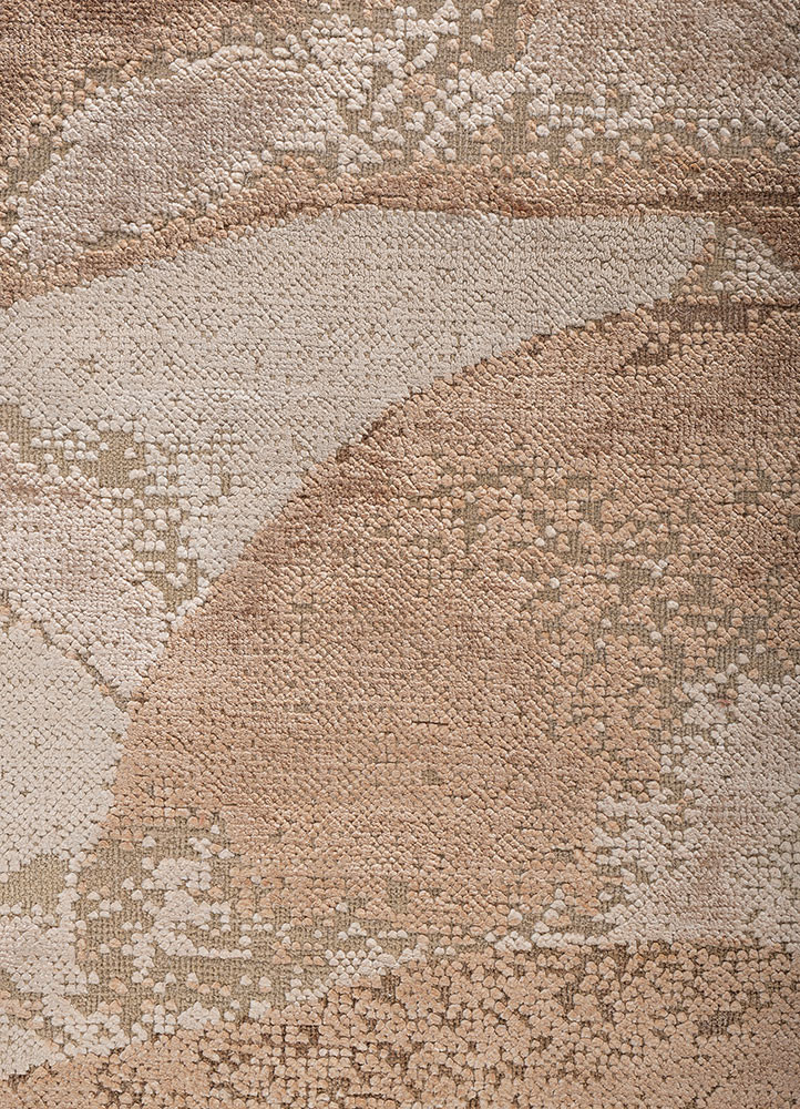 aprezo red and orange wool and bamboo silk hand knotted Rug - CloseUp