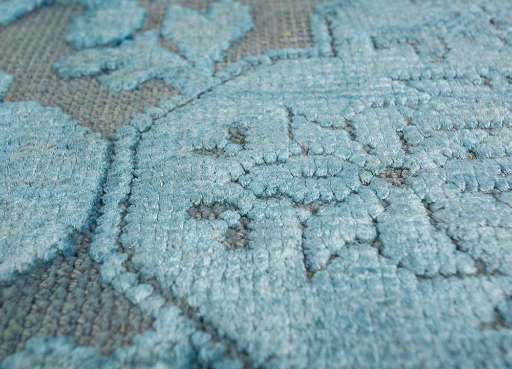 lacuna blue wool and bamboo silk hand knotted Rug - CloseUp