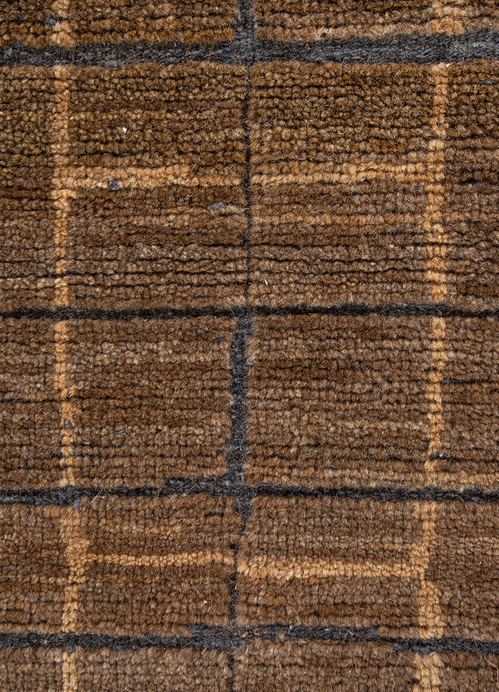 zuri beige and brown wool hand knotted Rug - CloseUp
