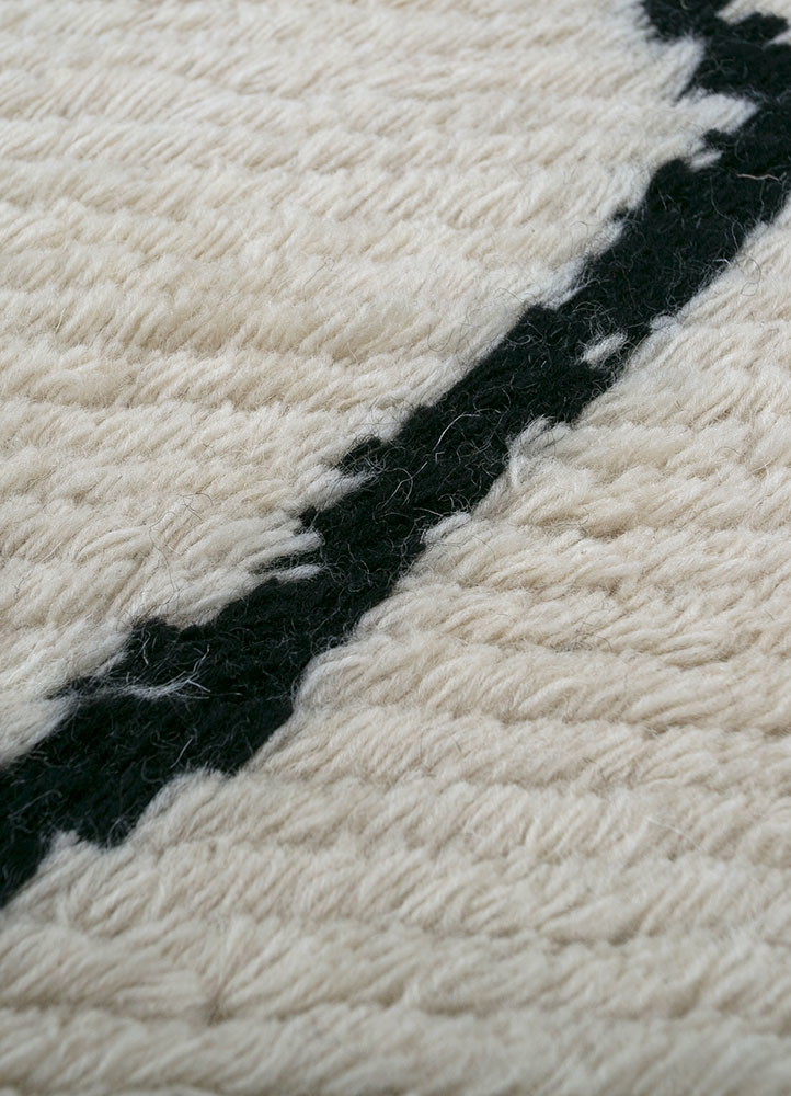 zuri ivory wool hand knotted Rug - CloseUp zuri ivory wool hand knotted Rug - CloseUp