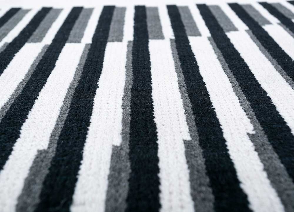 clan grey and black wool hand knotted Rug - CloseUp clan grey and black wool hand knotted Rug - CloseUp