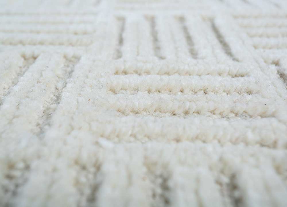 hula ivory wool hand knotted Rug - CloseUp