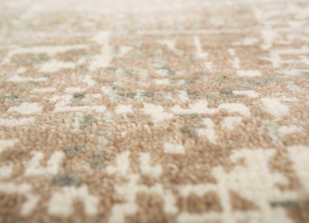 uvenuti gold wool hand knotted Rug - CloseUp