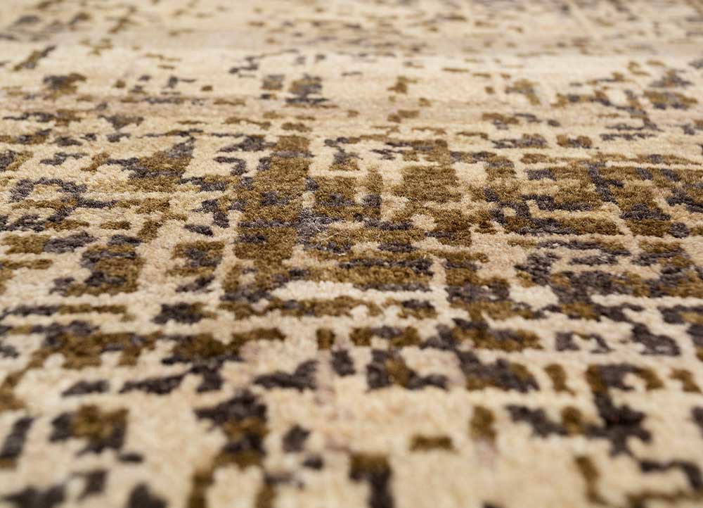 uvenuti beige and brown wool hand knotted Rug - CloseUp