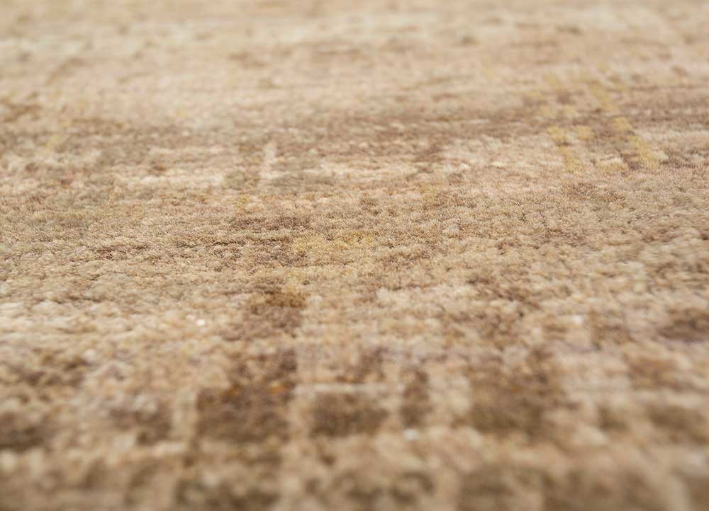 uvenuti beige and brown wool hand knotted Rug - CloseUp