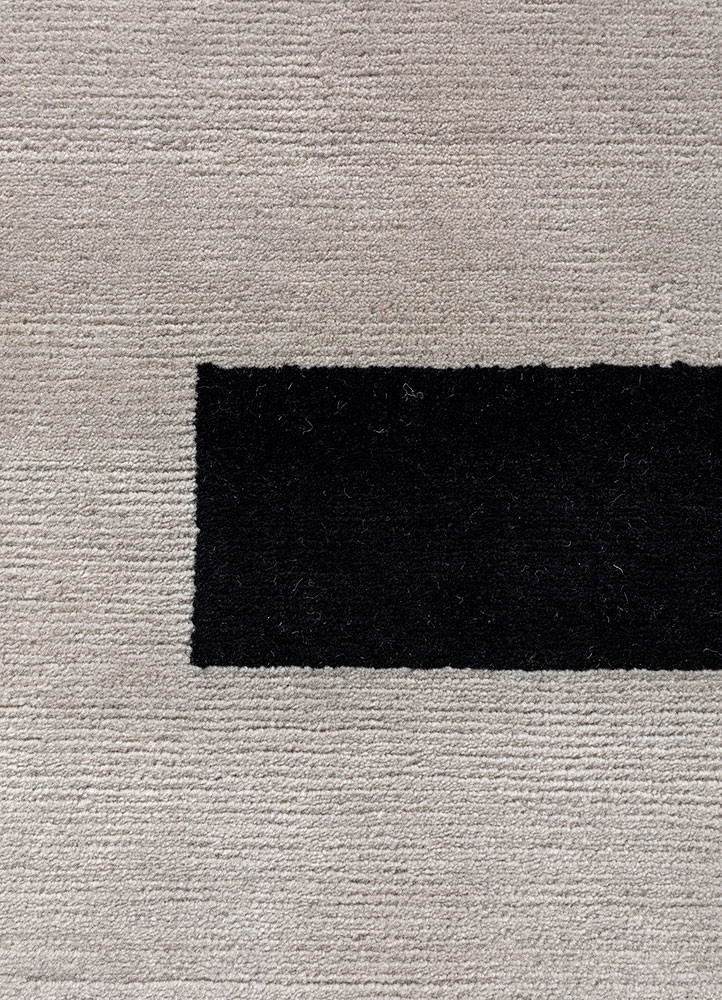 sthir grey and black wool hand knotted Rug - CloseUp sthir grey and black wool hand knotted Rug - CloseUp