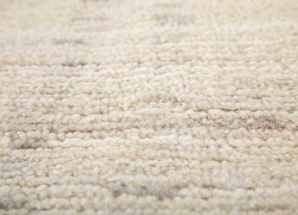 manifest ivory wool hand knotted Rug - CloseUp manifest ivory wool hand knotted Rug - CloseUp