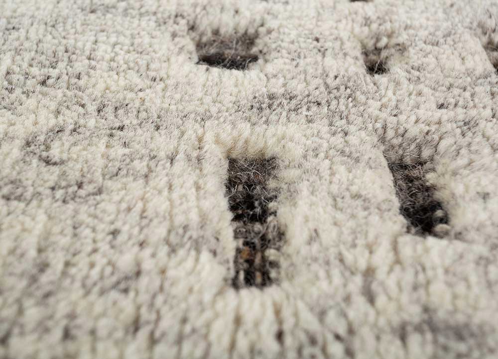 manifest ivory wool hand knotted Rug - CloseUp manifest ivory wool hand knotted Rug - CloseUp
