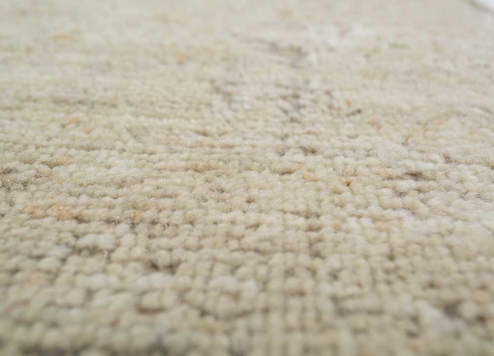 entropy beige and brown wool hand knotted Rug - CloseUp entropy beige and brown wool hand knotted Rug - CloseUp