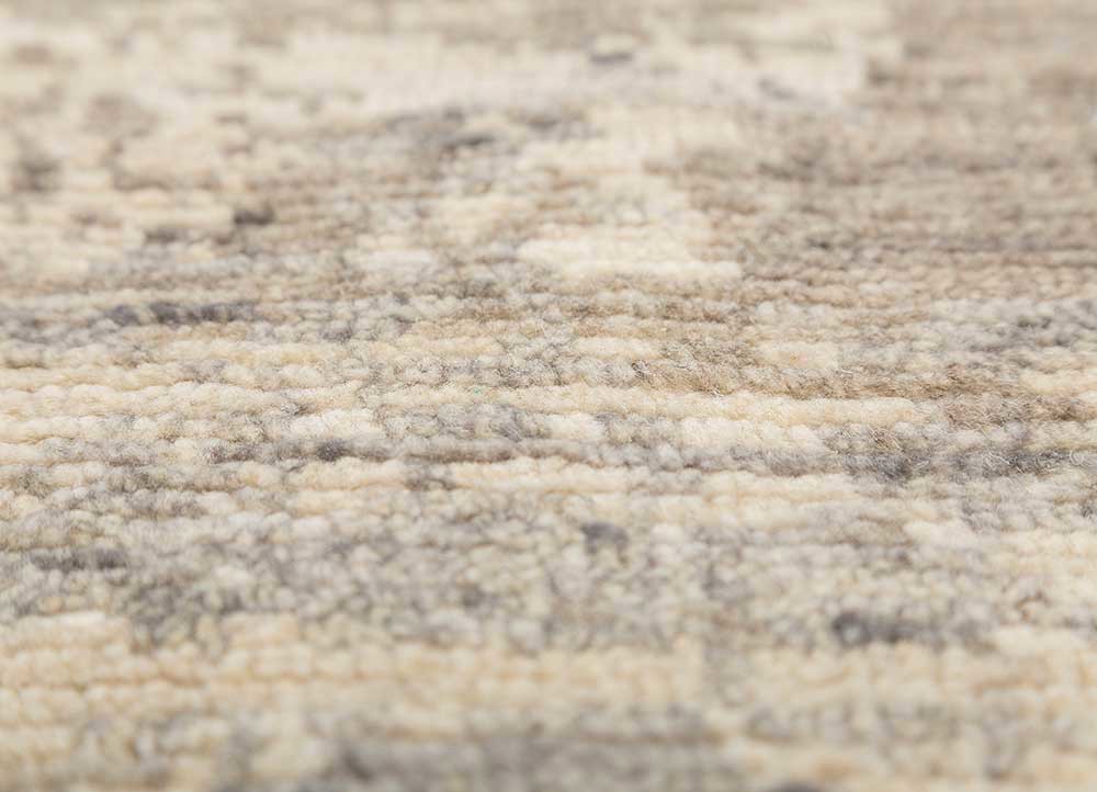 entropy ivory wool hand knotted Rug - CloseUp