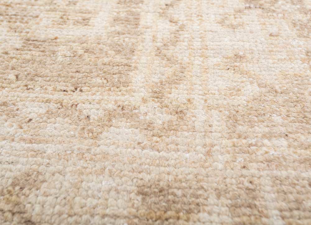 erbe beige and brown wool hand knotted Rug - CloseUp erbe beige and brown wool hand knotted Rug - CloseUp