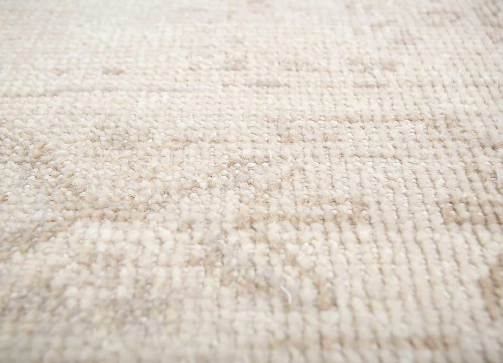 erbe ivory wool hand knotted Rug - CloseUp erbe ivory wool hand knotted Rug - CloseUp