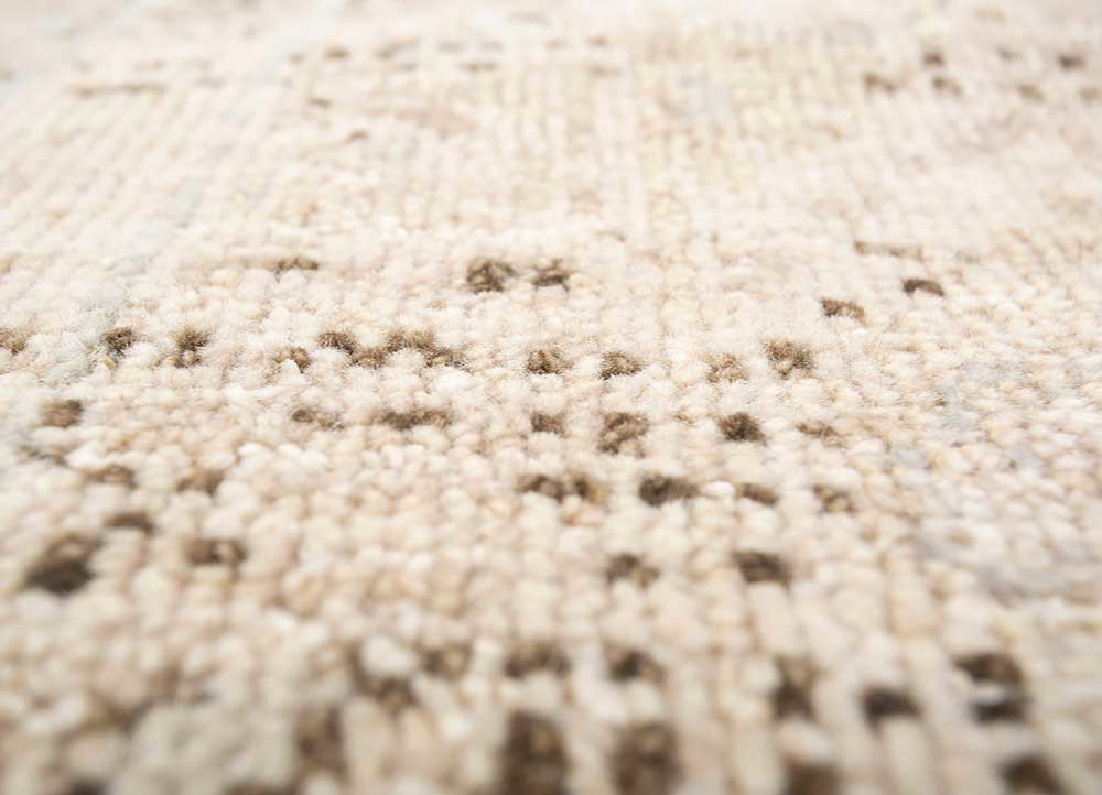 viscaya gold wool hand knotted Rug - CloseUp