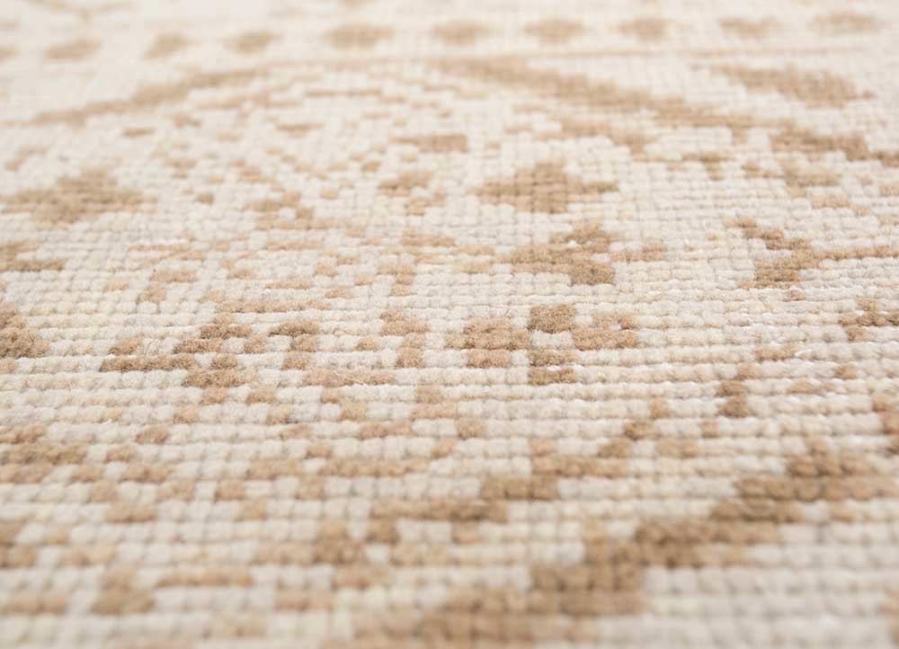erbe beige and brown wool hand knotted Rug - CloseUp erbe beige and brown wool hand knotted Rug - CloseUp
