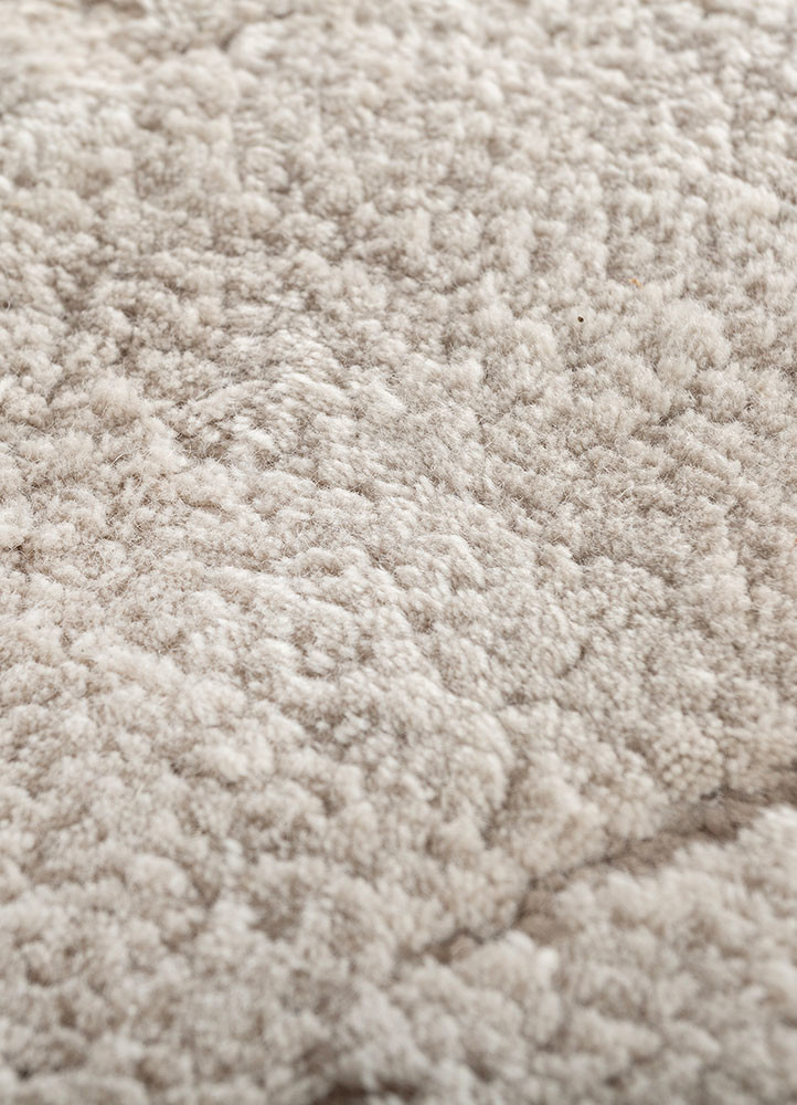zuri grey and black wool hand knotted Rug - CloseUp zuri grey and black wool hand knotted Rug - CloseUp