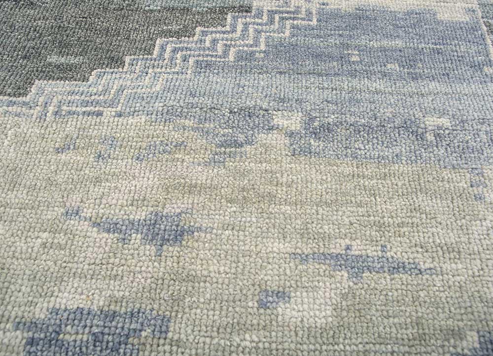 thyme blue wool hand knotted Rug - CloseUp