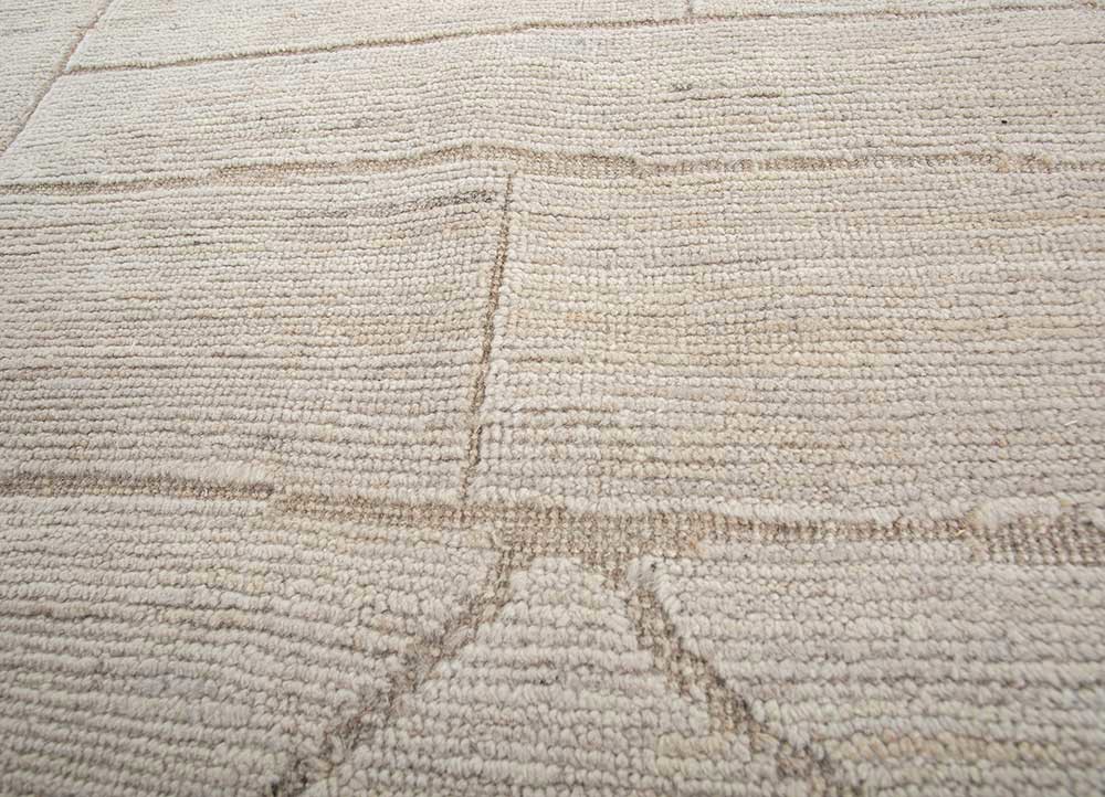 thyme ivory wool hand knotted Rug - CloseUp