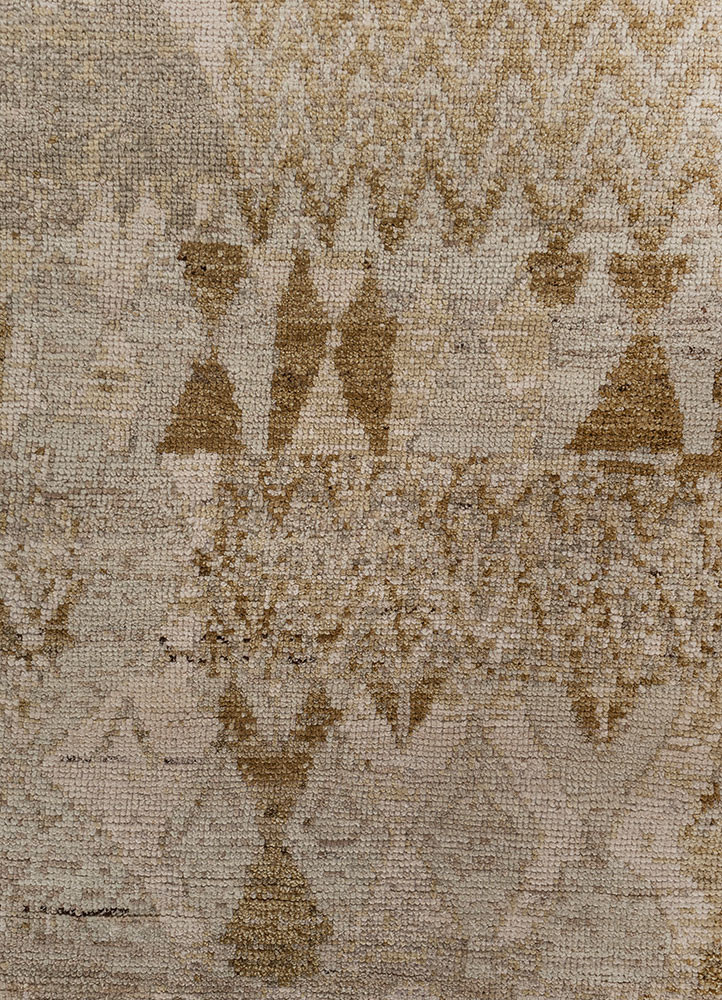 thyme beige and brown wool hand knotted Rug - CloseUp thyme beige and brown wool hand knotted Rug - CloseUp