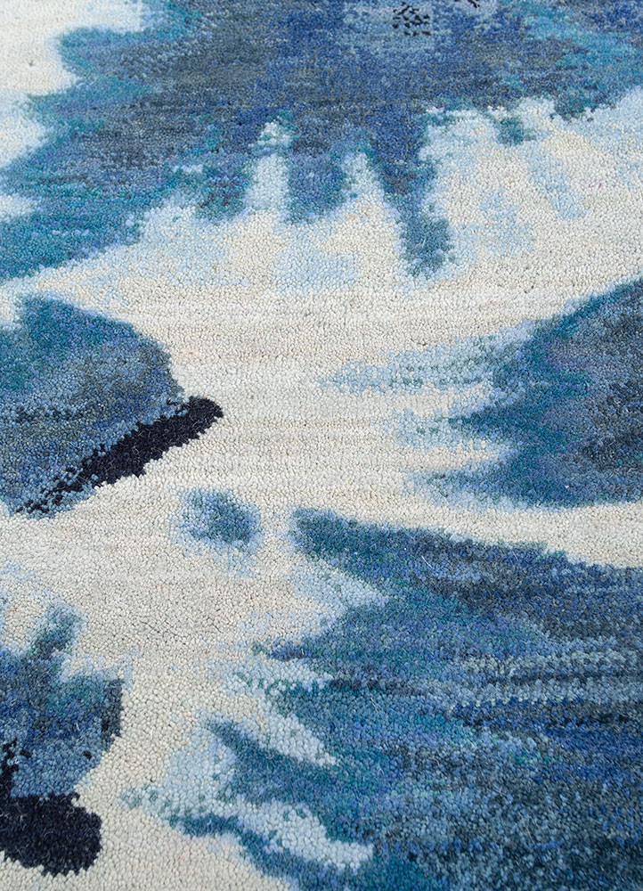 aprezo blue wool hand knotted Rug - CloseUp aprezo blue wool hand knotted Rug - CloseUp