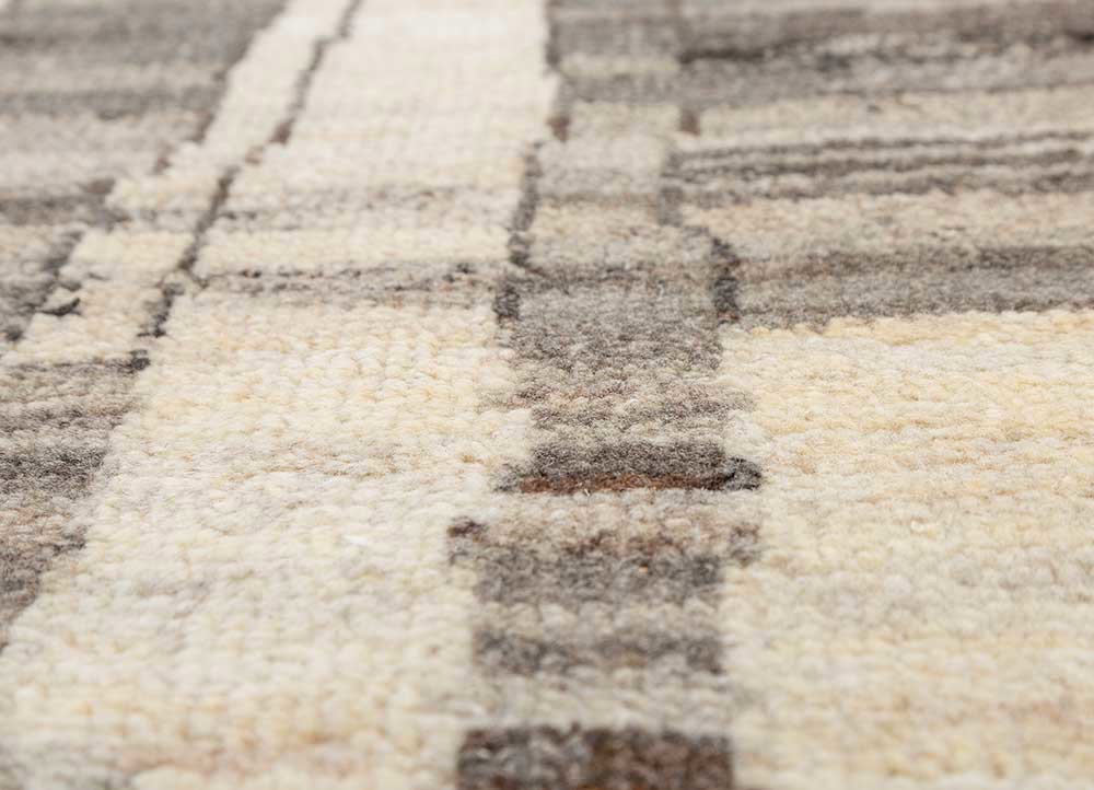 manifest beige and brown wool hand knotted Rug - CloseUp manifest beige and brown wool hand knotted Rug - CloseUp