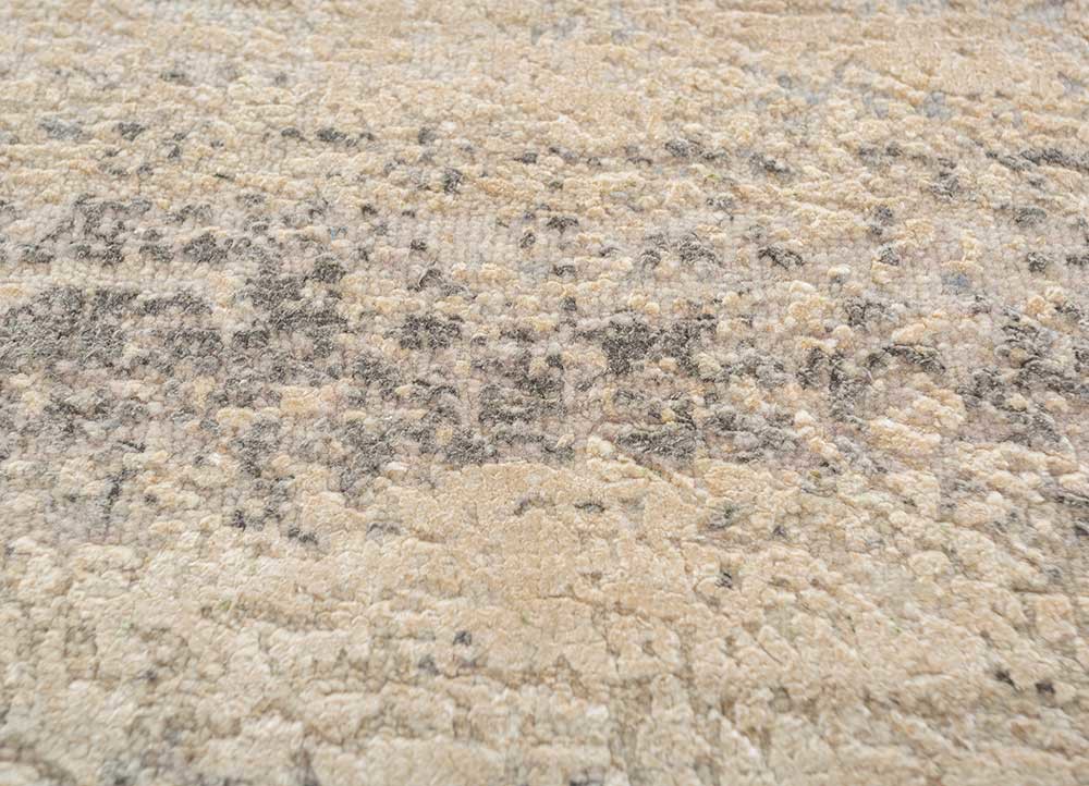 entropy ivory wool and silk hand knotted Rug - CloseUp entropy ivory wool and silk hand knotted Rug - CloseUp