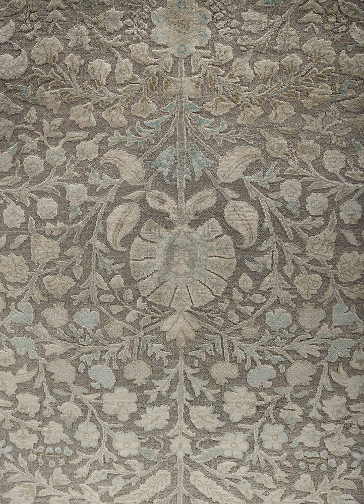 aprezo blue wool and silk hand knotted Rug - CloseUp