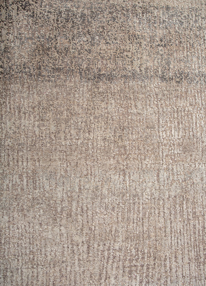 entropy ivory wool and silk hand knotted Rug - CloseUp