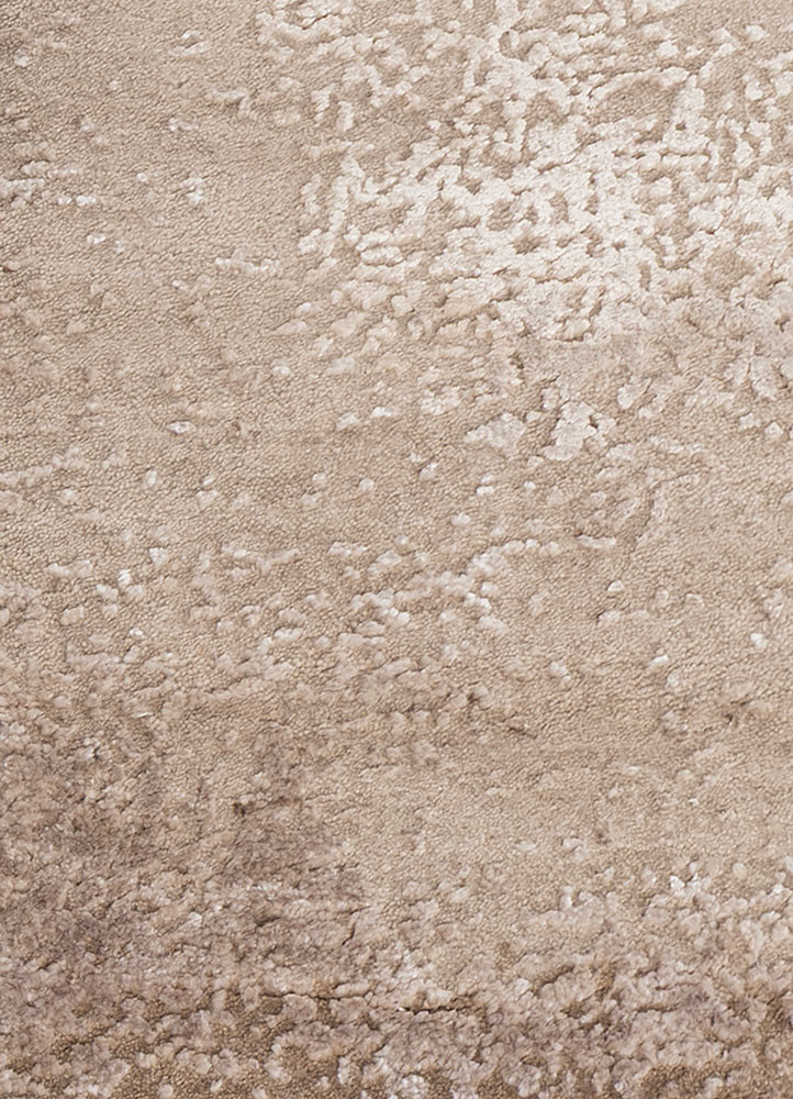 entropy ivory wool and bamboo silk hand knotted Rug - CloseUp