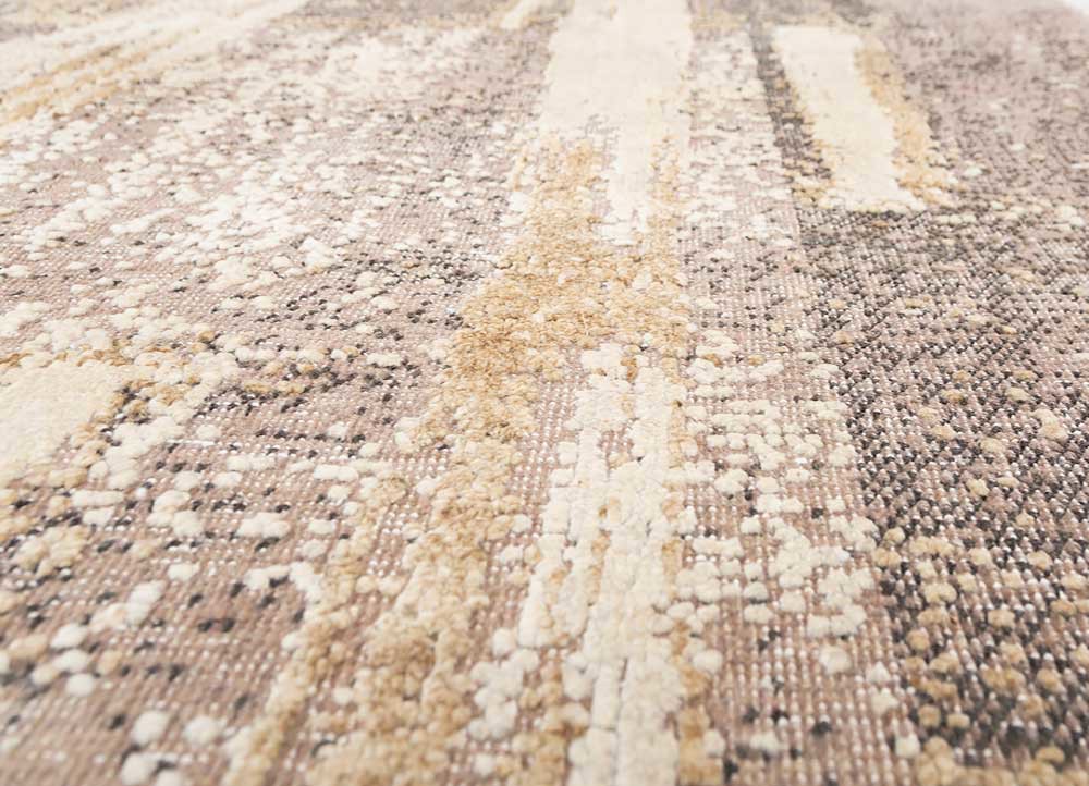 entropy ivory wool and silk hand knotted Rug - CloseUp entropy ivory wool and silk hand knotted Rug - CloseUp
