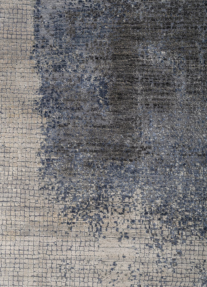 aprezo blue wool and bamboo silk hand knotted Rug - CloseUp