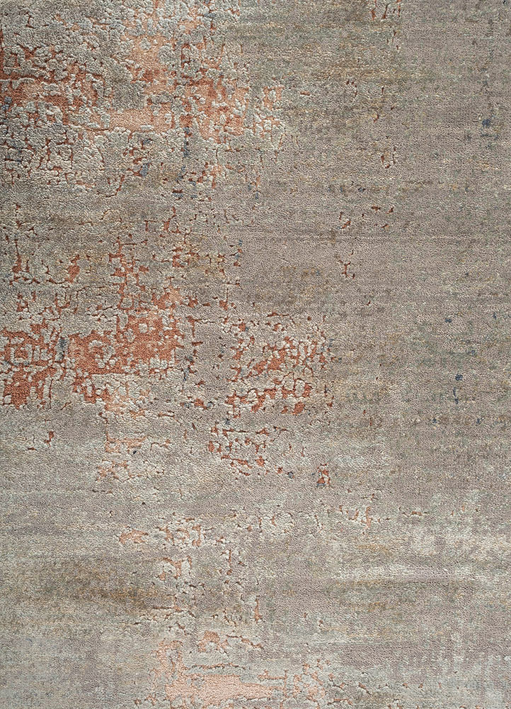 uvenuti grey and black wool and silk hand knotted Rug - CloseUp