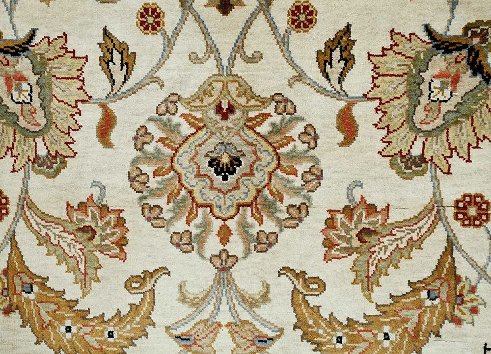 gulmarg ivory silk hand knotted Rug - CloseUp gulmarg ivory silk hand knotted Rug - CloseUp