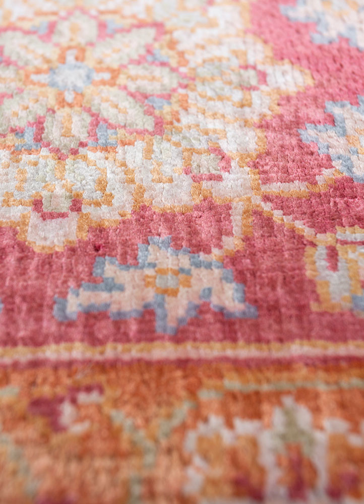 gulmarg red and orange silk hand knotted Rug - CloseUp gulmarg red and orange silk hand knotted Rug - CloseUp
