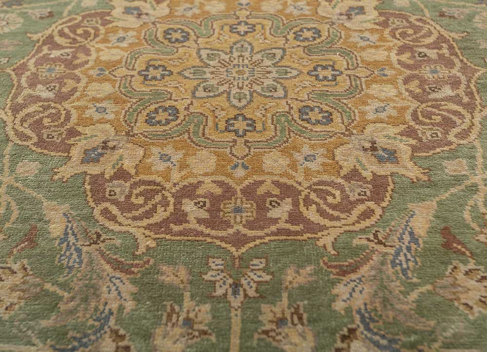 gulmarg green silk hand knotted Rug - CloseUp gulmarg green silk hand knotted Rug - CloseUp