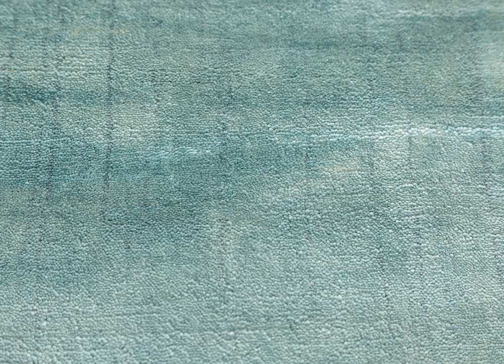 basis blue wool and viscose hand loom Rug - CloseUp