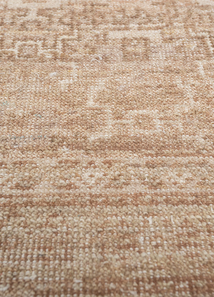 erbe beige and brown wool hand knotted Rug - CloseUp