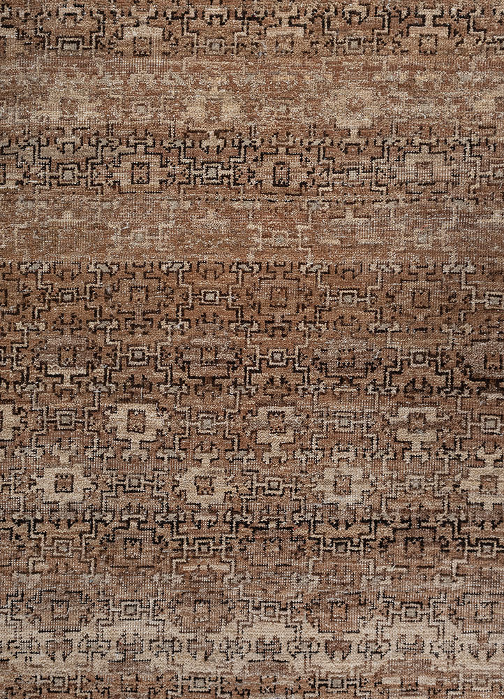 erbe beige and brown wool hand knotted Rug - CloseUp erbe beige and brown wool hand knotted Rug - CloseUp