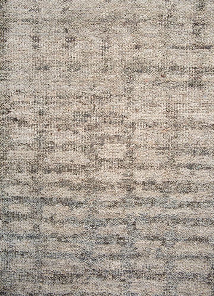 uvenuti green wool hand knotted Rug - CloseUp