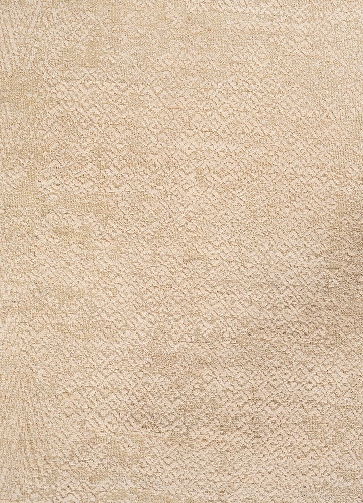 manifest ivory wool and silk hand knotted Rug - CloseUp