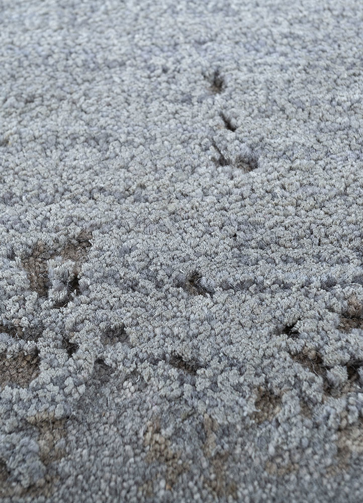 urban pause by kavi grey and black wool and silk hand knotted Rug - CloseUp urban pause by kavi grey and black wool and silk hand knotted Rug - CloseUp