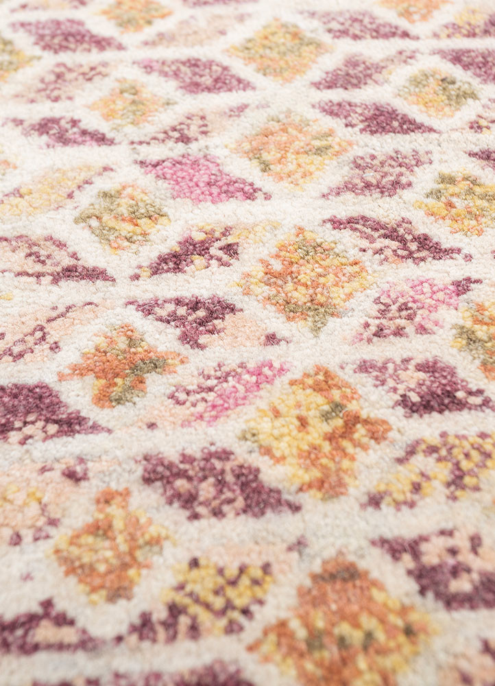 far pavilions ivory wool hand knotted Rug - CloseUp far pavilions ivory wool hand knotted Rug - CloseUp