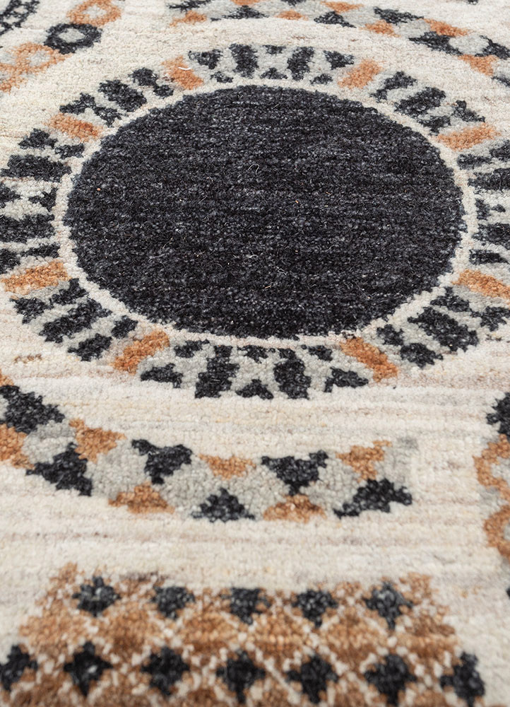 far pavilions ivory wool hand knotted Rug - CloseUp far pavilions ivory wool hand knotted Rug - CloseUp