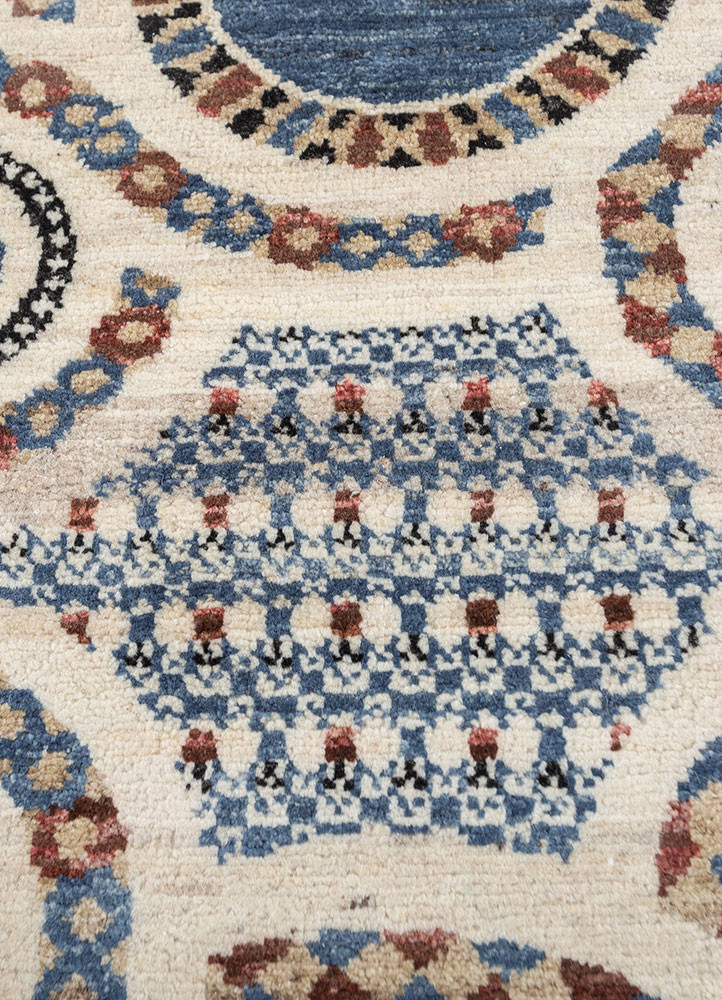 far pavilions ivory wool hand knotted Rug - CloseUp