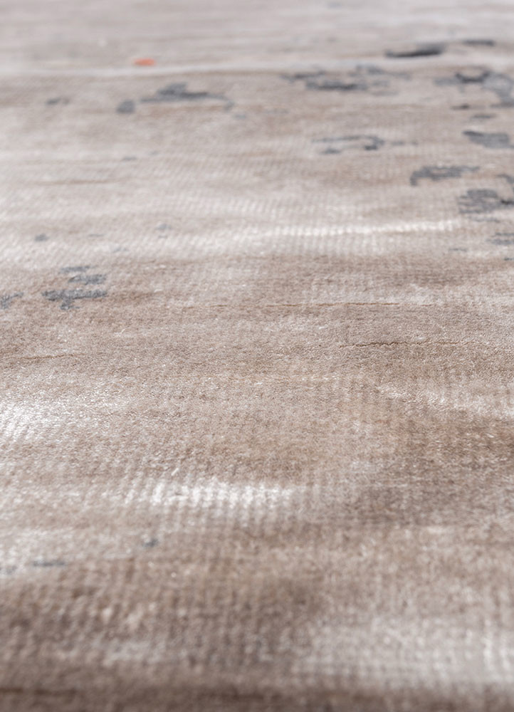 free verse by kavi ivory bamboo silk hand knotted Rug - CloseUp free verse by kavi ivory bamboo silk hand knotted Rug - CloseUp