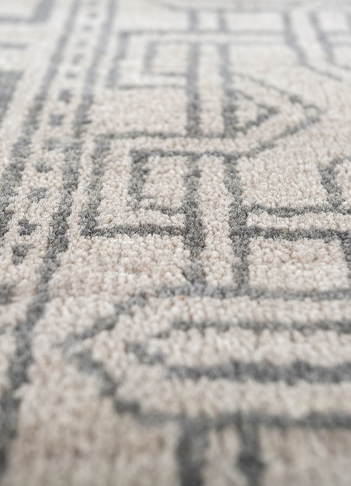 clan ivory wool hand knotted Rug - CloseUp clan ivory wool hand knotted Rug - CloseUp