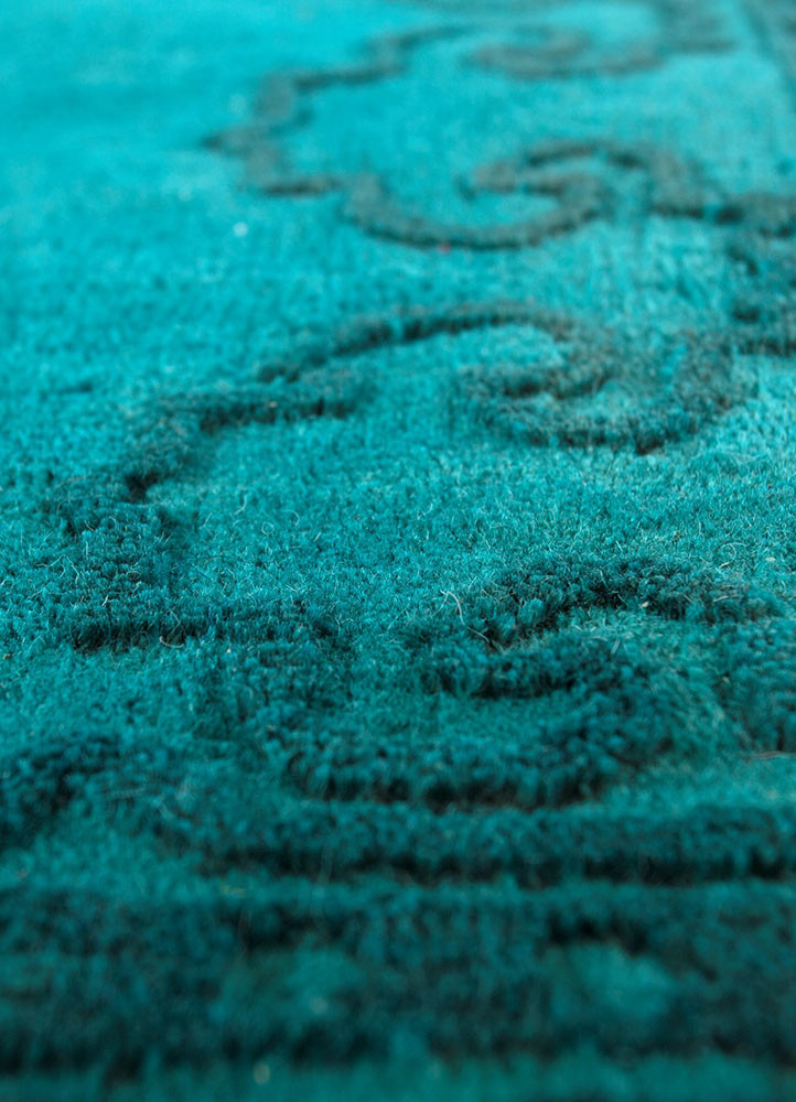 majnun green wool hand knotted Rug - CloseUp