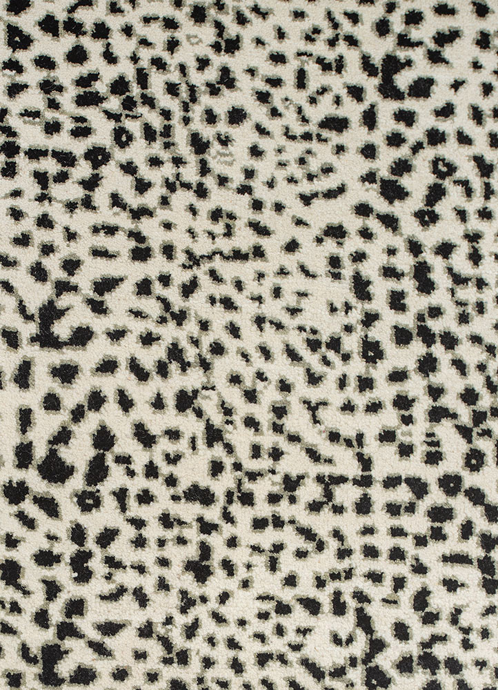 gilded age ivory wool hand knotted Rug - CloseUp gilded age ivory wool hand knotted Rug - CloseUp
