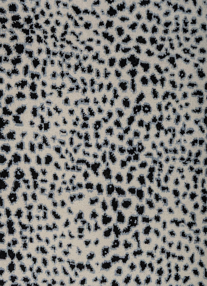 gilded age ivory wool hand knotted Rug - CloseUp