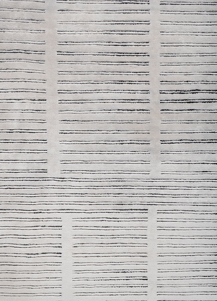 chaos theory by kavi ivory wool and bamboo silk hand knotted Rug - CloseUp